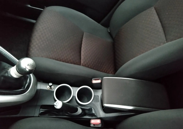 Toyota Verso cena 35999 przebieg: 155000, rok produkcji 2010 z Brzozów małe 631